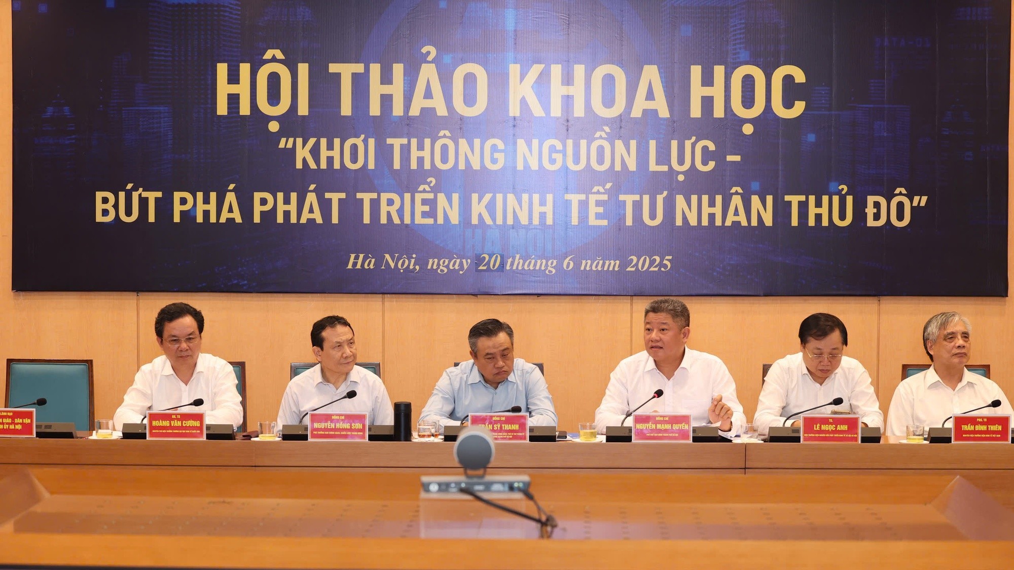 Hà Nội: Quyết tâm xóa bỏ rào cản, tạo cú hích cho kinh tế tư nhân