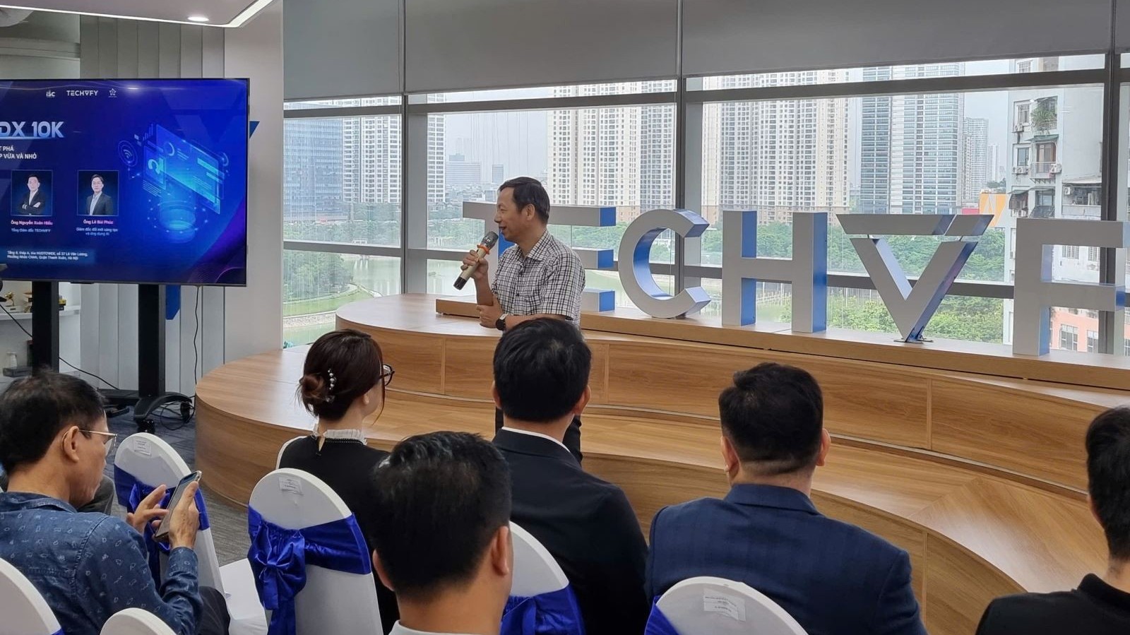 Doanh nghiệp vừa và nhỏ thúc đẩy ứng dụng AI để bứt phá