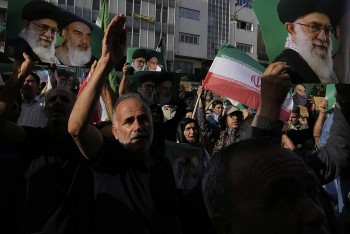 Tin quốc tế ngày 23/6: Ngoại trưởng Mỹ kêu gọi Trung Quốc ngăn Iran đóng eo biển Hormuz