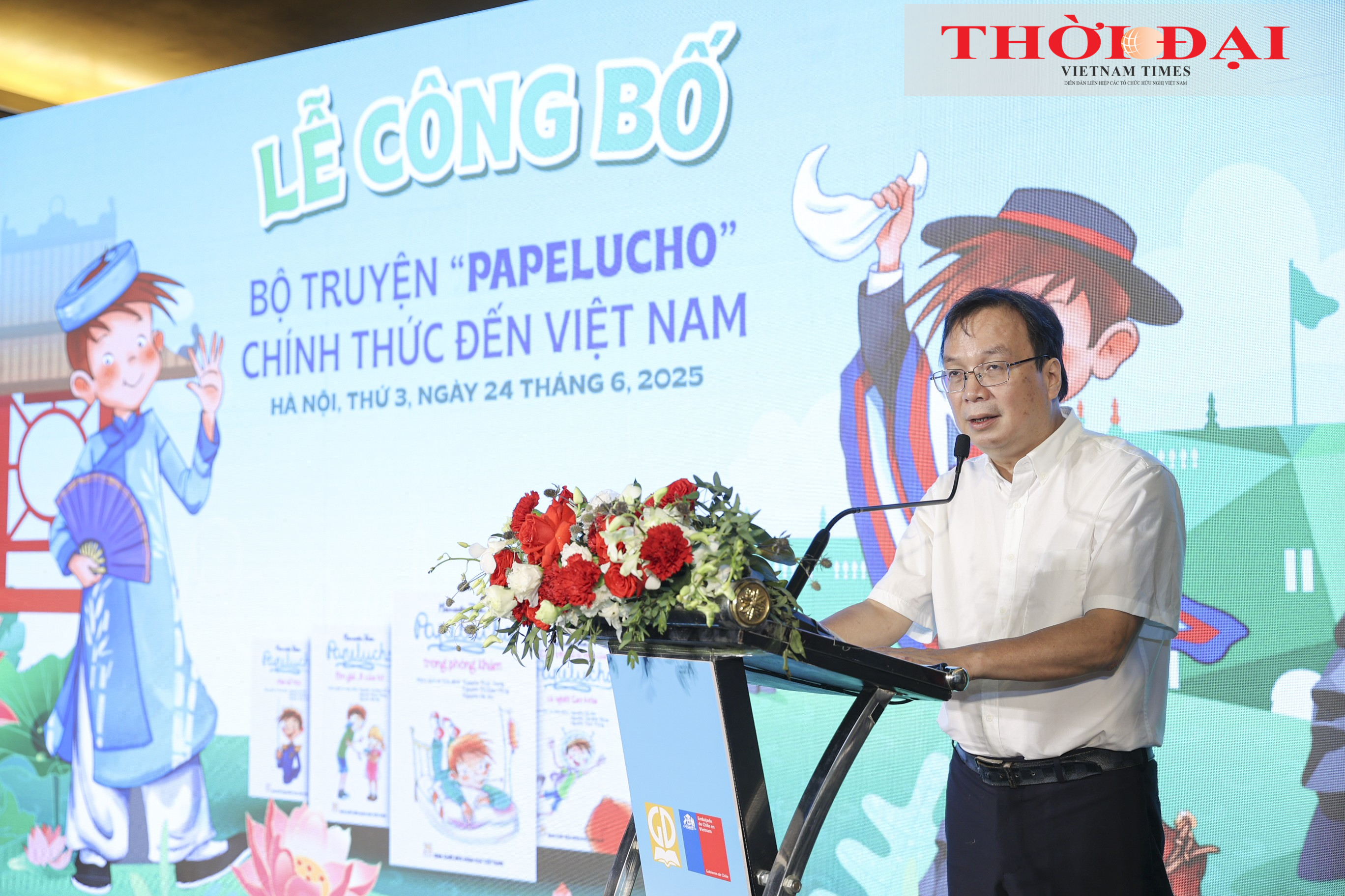 Ông Nguyễn Tiến Thanh, Chủ tịch Hội đồng thành viên, Tổng giám đốc Nhà xuất bản Giáo dục Việt Nam phát biểu tại sự kiện. (Ảnh: Đinh Hòa)