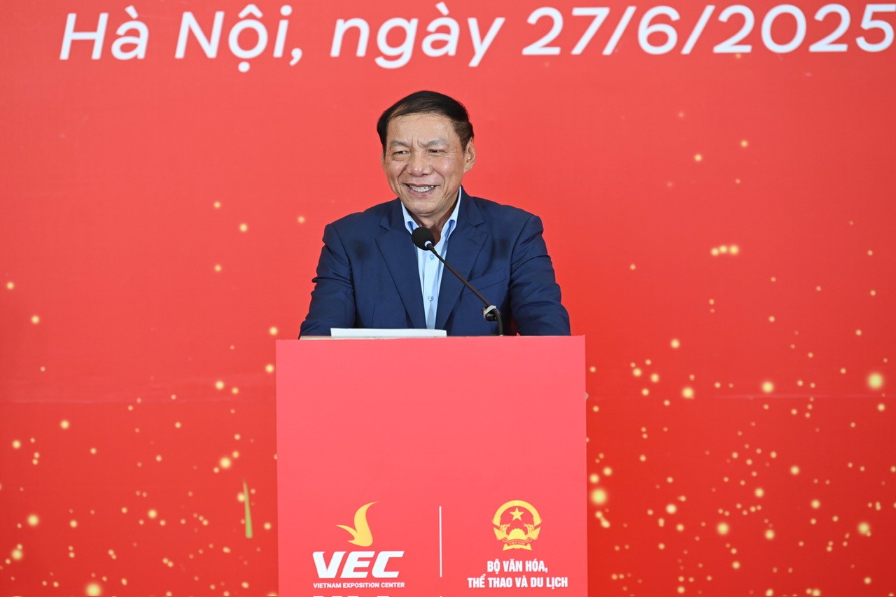 Vingroup bàn giao mặt bằng triển lãm thành tựu kinh tế - xã hội Kỉ niệm 80 năm ngày Quốc khánh