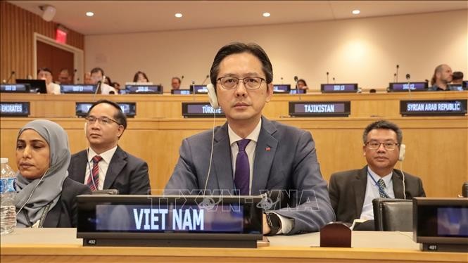 Đại sứ Đỗ Hùng Việt, Trưởng Phái đoàn thường trực Việt Nam tại LHQ, tham dự Hội nghị các quốc gia thành viên UNCLOS, ngày 23/6/2025. Ảnh: Thanh Tuấn/Phóng viên TTXVN tại Mỹ
