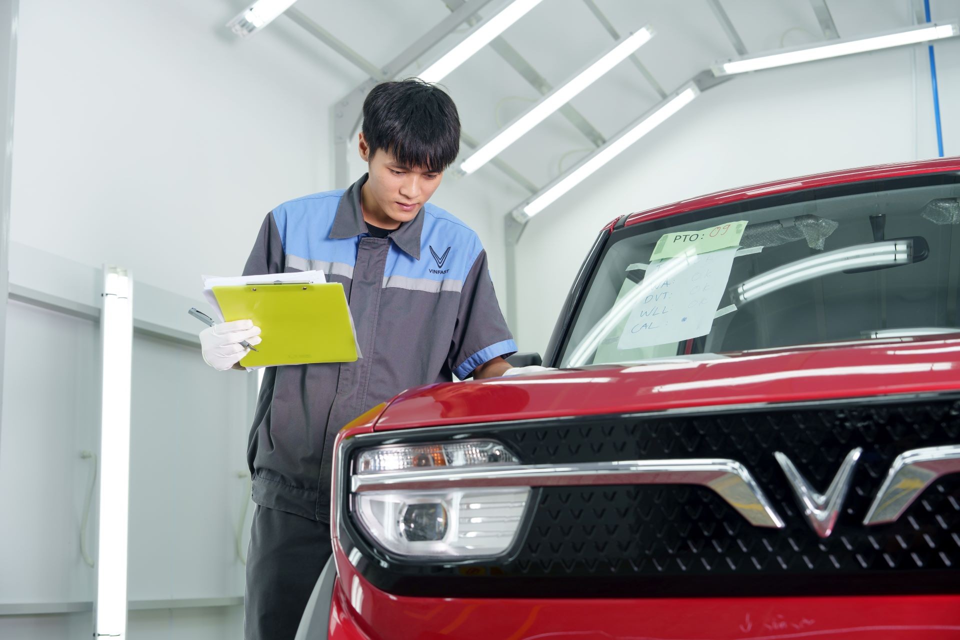 Cận cảnh dây chuyền sản xuất 200.000 xe/năm tại nhà máy VinFast Hà Tĩnh