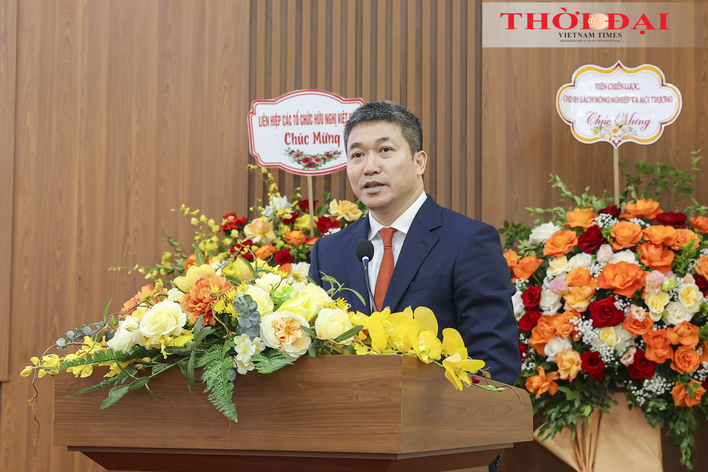 Chủ tịch Liên hiệp các tổ chức hữu nghị Việt Nam Phan Anh Sơn phaát biểu chỉ đạo Đại hội. (Ảnh: Đinh Hòa)