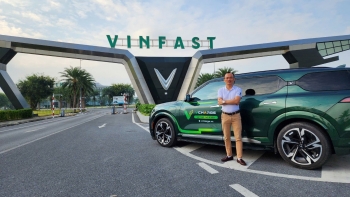 doanh nhan so huu vinfast vf 9 xe di khoe nguoi mot ngay lai 850 km khong biet met