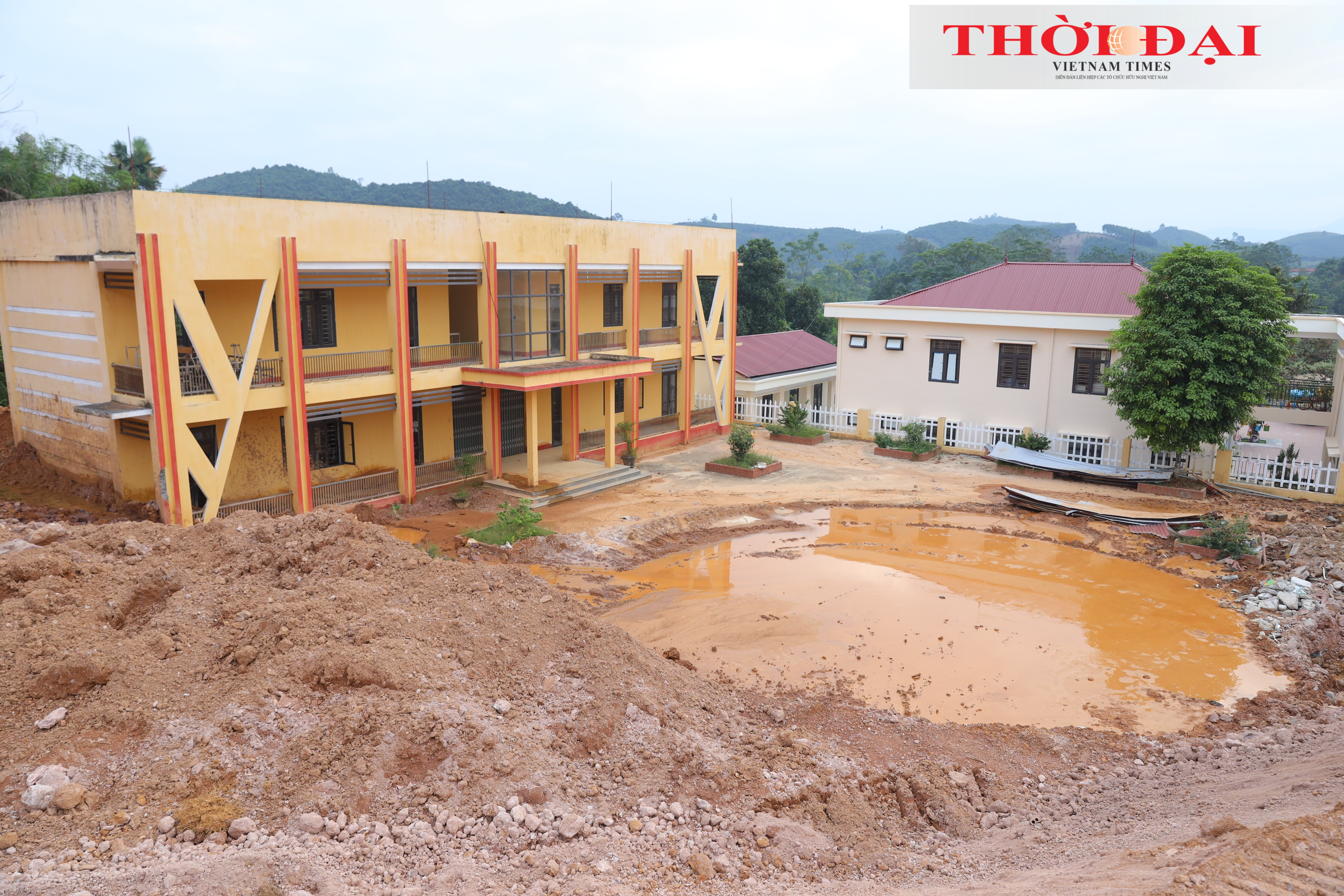 Trường Tiểu học & Trung học Cơ sở Tân Đồng (huyện Trấn Yên) bị thiệt hại nặng nề sau bão số 3. (Ảnh: Đinh Hòa)