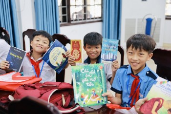 zhi shan foundation lan toa yeu thuong dong hanh cung tre em yeu the