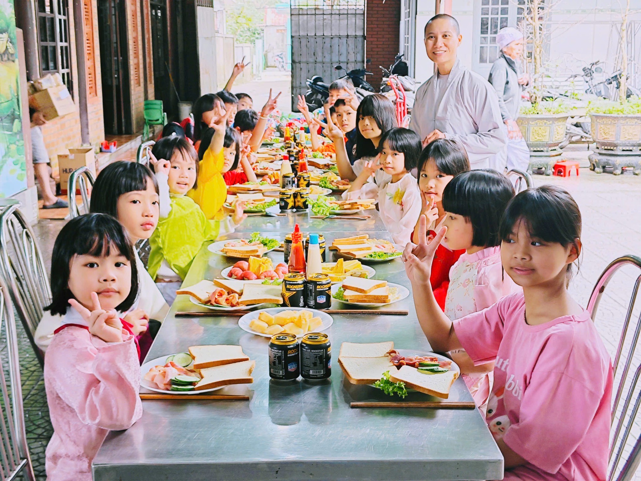 Zhi Shan Foundation: Lan tỏa yêu thương, đồng hành cùng trẻ em yếu thế