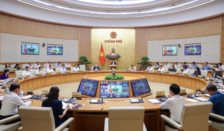 Thủ tướng yêu cầu kiên định mục tiêu, thực hiện "3 tăng tốc"