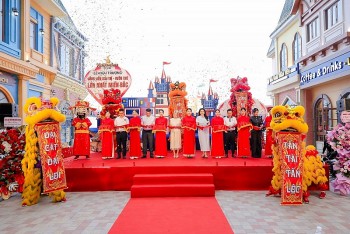 khai truong vinwonders vu yen tam diem vui choi giai tri va vuon thu lon nhat mien bac