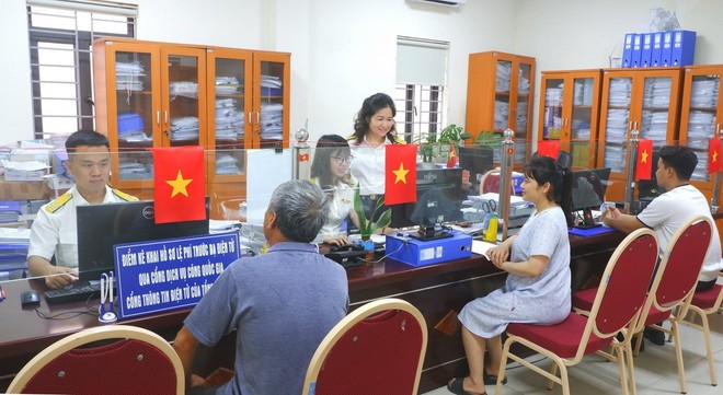 Tiếp tục hoàn thiện tổ chức bộ máy và chuẩn bị Đại hội đảng bộ các cấp