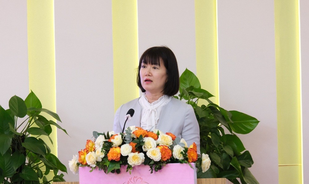 Phó Vụ trưởng Vụ Đông Bắc Á Lâm Thị Thanh Phương phát biểu tại hội nghị