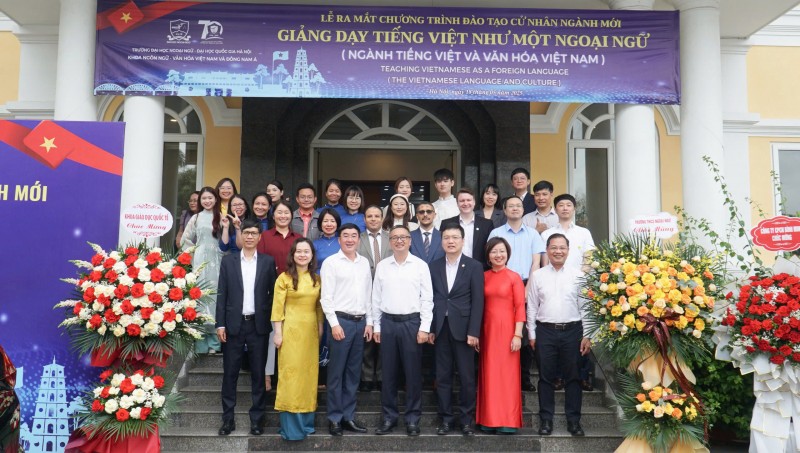 Trường Đại học Ngoại ngữ, Đại học Quốc gia Hà Nội (ULIS-VNU) ra mắt chương trình đào tạo cử nhân Giảng dạy tiếng Việt như một ngoại ngữ, thuộc ngành Tiếng Việt và Văn hóa Việt Nam.