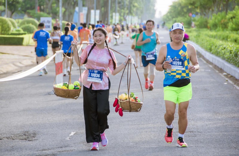 Hơn 5.000 vận động viên tham gia Giải marathon quốc tế chào mừng thành phố Cần Thơ (mới)