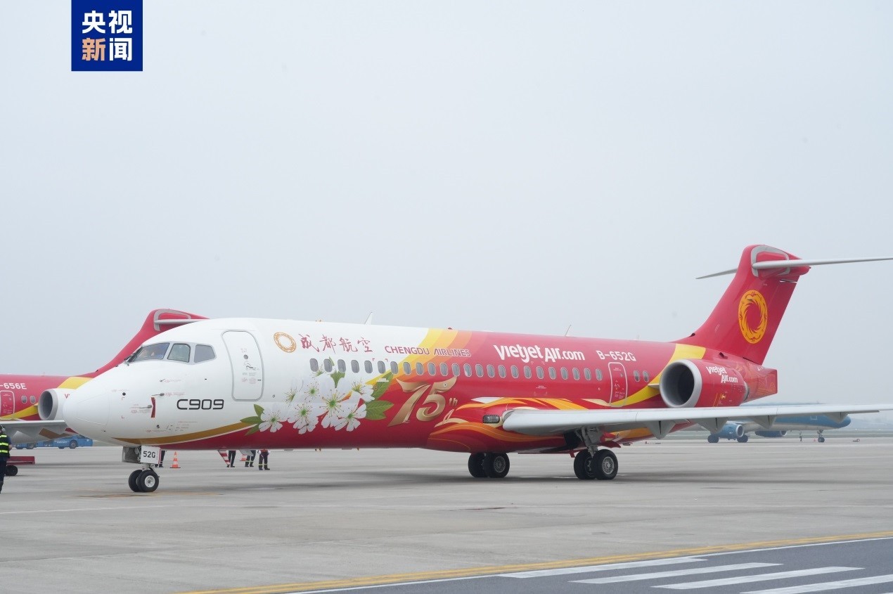 Máy bay chở khách C909 của Trung Quốc vượt mốc 700 tuyến bay, vận chuyển hơn 24 triệu lượt hành khách
