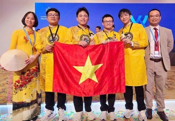 Kỳ thi Olympic Hóa học Quốc tế lần thứ 57: Việt Nam xếp đồng hạng với Trung Quốc, Mỹ về số Huy chương Vàng