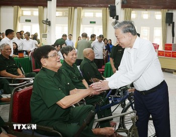Tổng Bí thư: Người có công là tài sản quý, là biểu tượng của ý chí Việt Nam