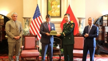 viet nam tiep nhan ky vat chien tranh do my cung cap