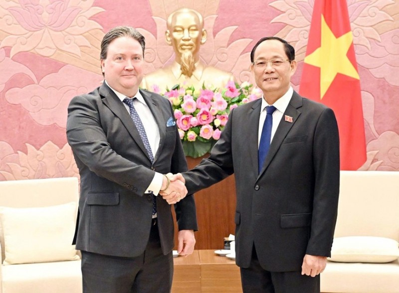 Phó chủ tịch Quốc hội Trần Quang Phương tiếp Đại sứ Hoa Kỳ Marc E. Knapper