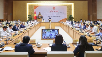 lay ngoai giao kinh te lam trong tam thuc hien nhiem vu tang truong tu 83 85