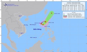 Thời tiết hôm nay (24/7): Bão số 4 trên Biển Đông giật cấp 11