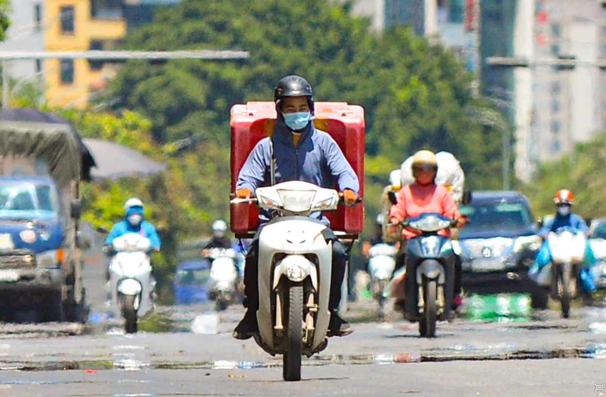 Thời tiết hôm nay (27/7): Hà Nội ngày nắng nóng, chiều tối mưa rào