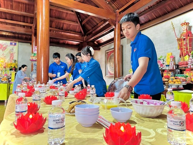 Tưởng nhớ những anh hùng, chiến sĩ người Việt từng làm nhiệm vụ quốc tế tại Xiangkhoang