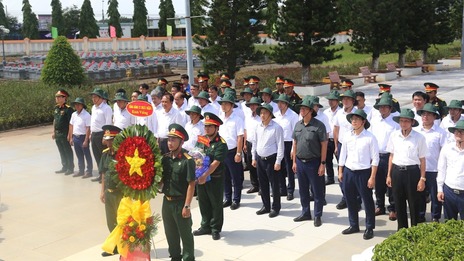 EVNGENCO1 tổ chức chuỗi hoạt động tri ân nhân kỷ niệm 78 năm Ngày Thương binh – Liệt sĩ tại tỉnh Vĩnh Long