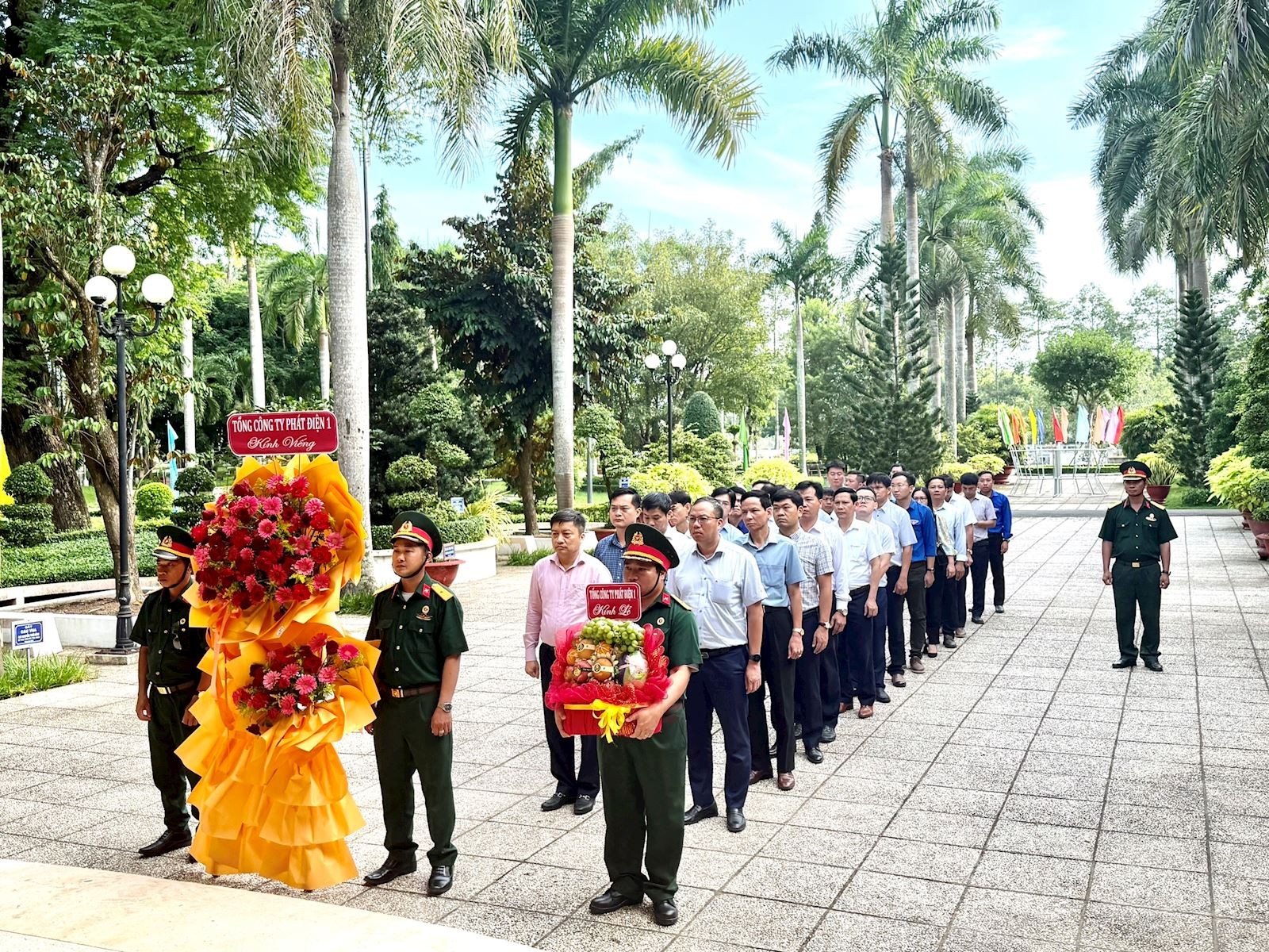 EVNGENCO1 tổ chức chuỗi hoạt động tri ân nhân kỷ niệm 78 năm Ngày Thương binh – Liệt sĩ tại tỉnh Vĩnh Long