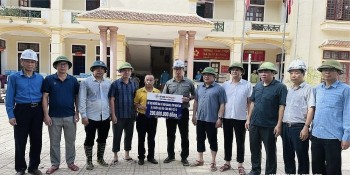 EVNGENCO1 trao 1 tỷ đồng hỗ trợ người dân chịu ảnh hưởng mưa lũ tại Nghệ An
