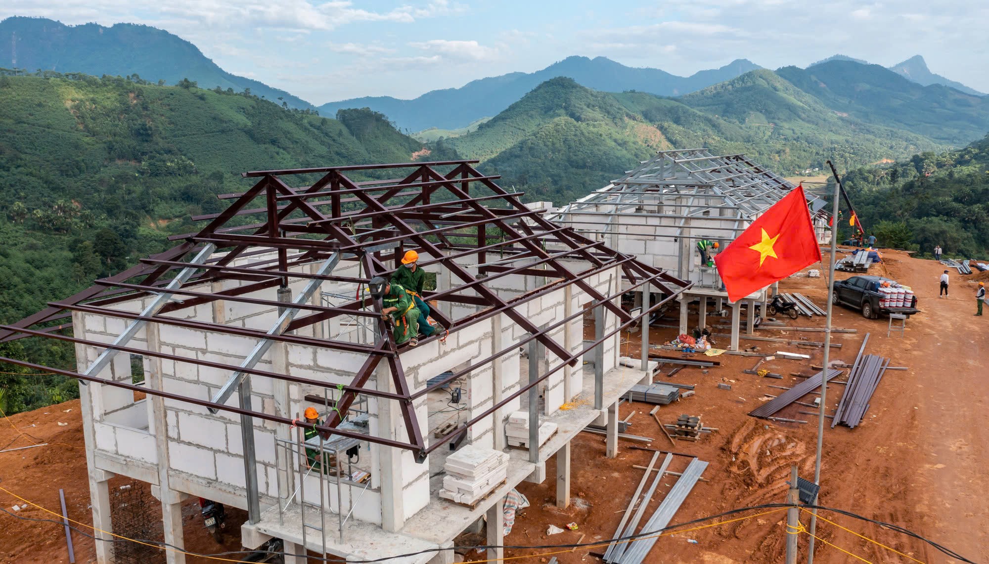 Huy động tổng lực từ Trung ương đến địa phương trong hành trình đảm bảo chỗ ở an toàn, ổn định cho người dân