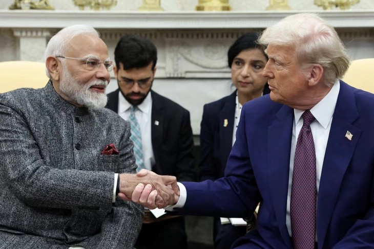 Thủ tướng Ấn Độ Narendra Modi gặp Tổng thống Donald Trump trong chuyến thăm Washington vào tháng 2 - Ảnh: REUTERS