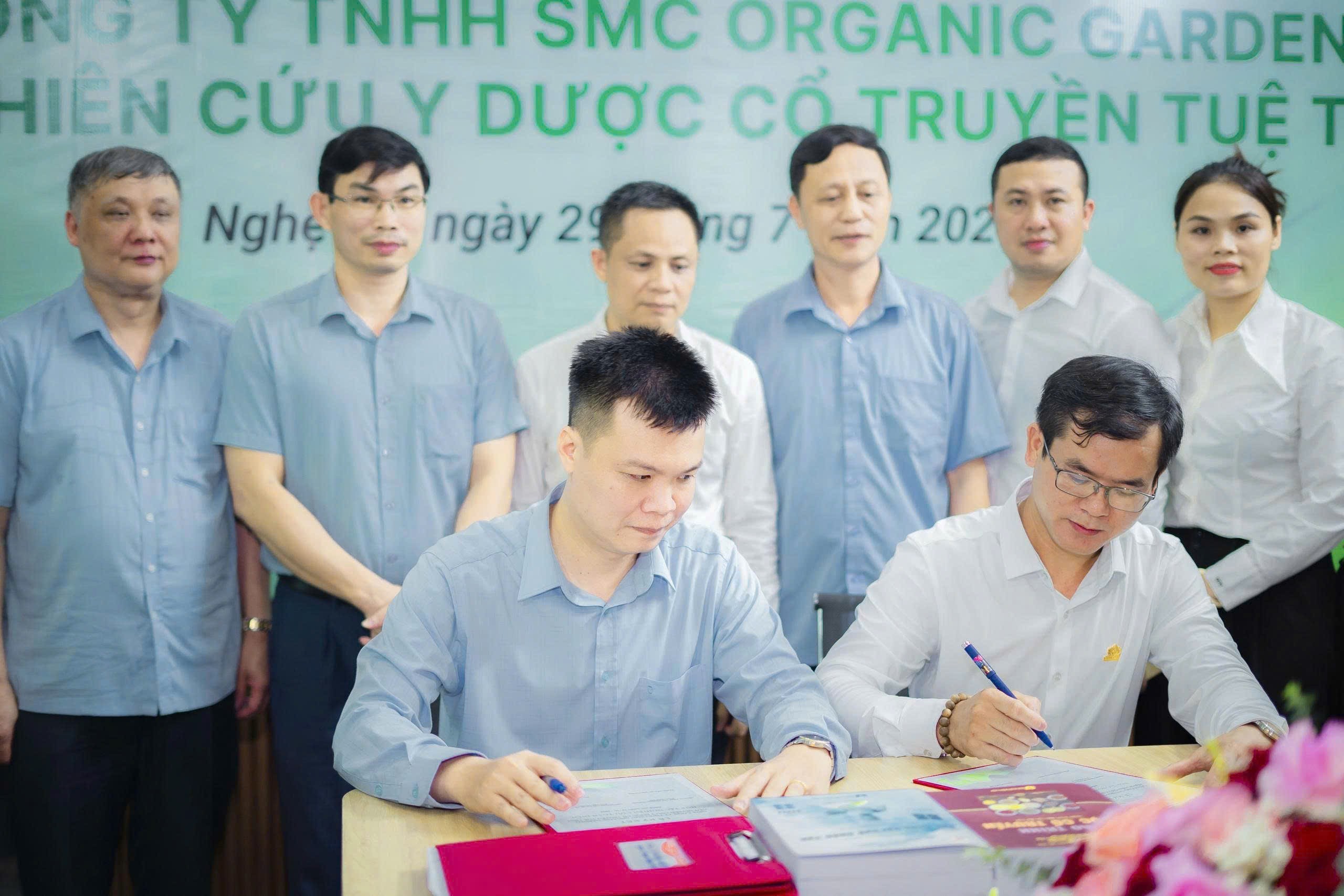 Viện nghiên cứu Y Dược cổ truyền Tuệ Tĩnh và SMC ORGANIC GARDEN hợp tác