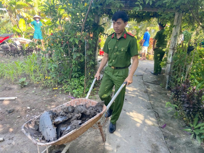 Tuổi trẻ Công an Cà Mau lan tỏa tinh thần “Nghĩa tình đồng đội”