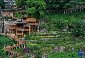 trung quoc day nhanh nang cap do thi