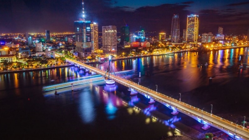 Cầu quay sông Hàn là biểu tượng của Đà Nẵng. Ảnh: Danangfantasticity