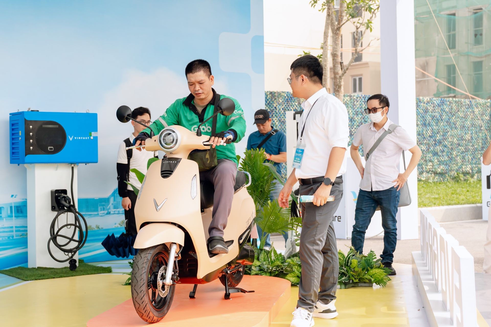 VinFast mang cơ hội đổi xe máy xăng, lên đời xe máy điện đến với người dân TP.HCM, Thanh Hóa