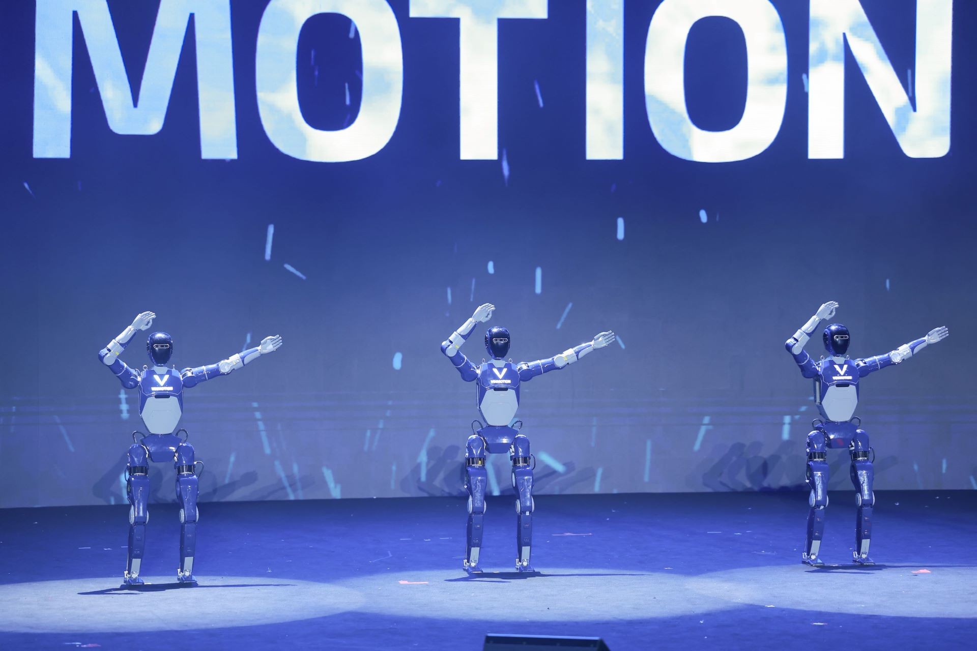 VinMotion gây chấn động với humanoid robot 100% Make in Vietnam: Kỳ tích công nghệ chỉ sau 7 tháng