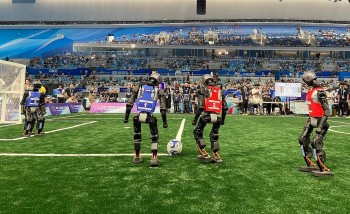 ra mat 26 nha vo dich tai dai hoi the thao robot hinh nguoi the gioi lan thu nhat
