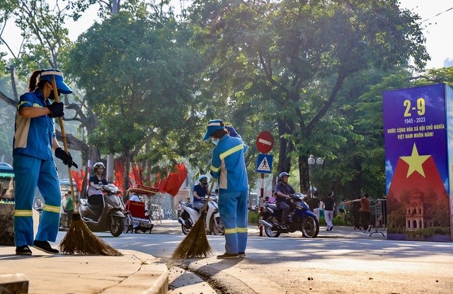 Hà Nội tăng cường vệ sinh môi trường phục vụ sự kiện A80