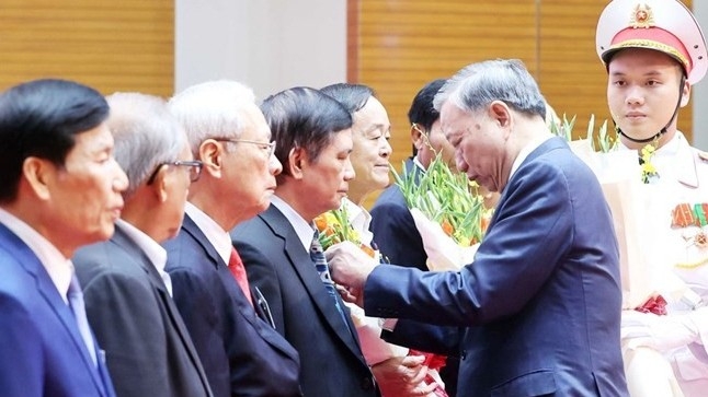 Giữ vững và tăng cường sự đoàn kết, thống nhất trong Đảng