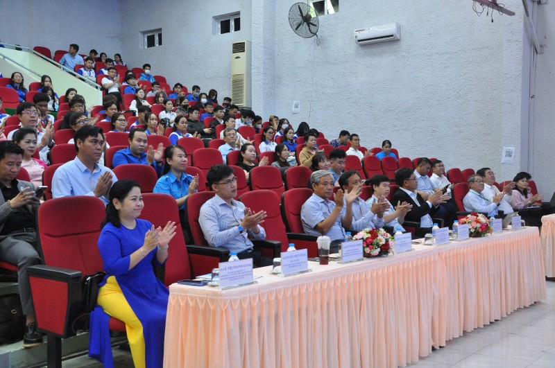 Khơi dậy tinh thần khởi nghiệp thanh niên trong kinh tế xanh và kinh tế số