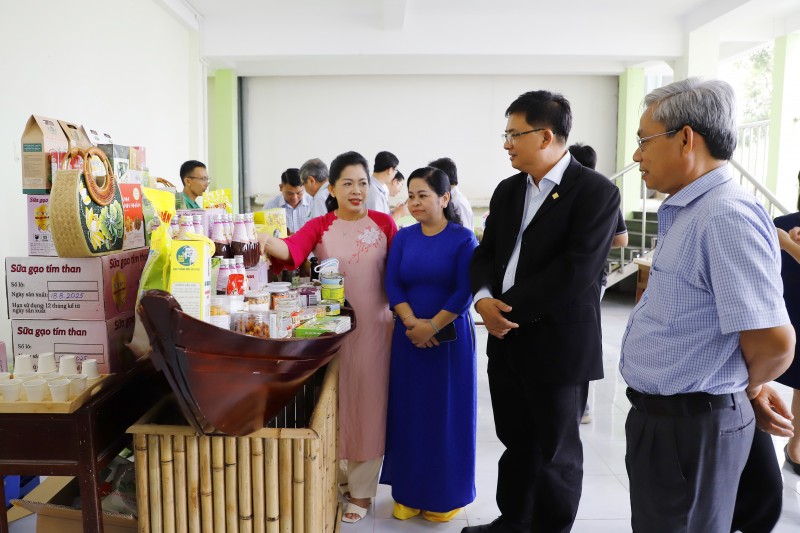 Khơi dậy tinh thần khởi nghiệp thanh niên trong kinh tế xanh và kinh tế số