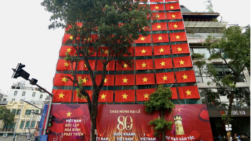 thang 82025 du lich ha noi lap ky luc an tuong lien tuc ra mat san pham moi