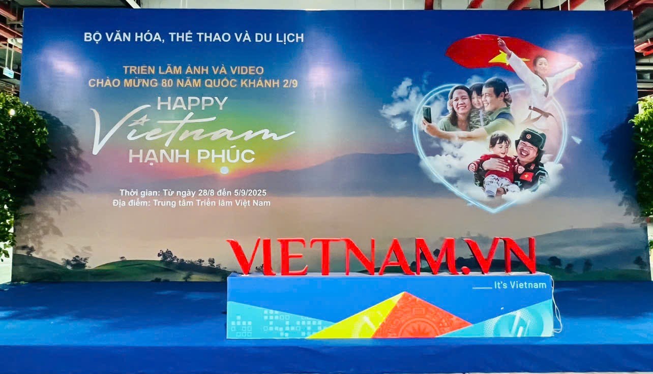 Triển lãm ảnh và video “Việt Nam Hạnh phúc” tại Triển lãm thành tựu đất nước chào mừng kỷ niệm 80 năm ngày Quốc khánh 