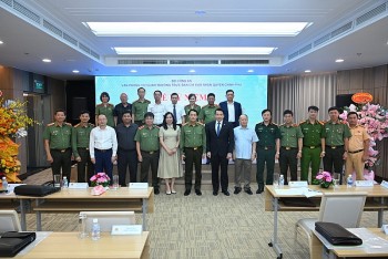 tap chi nhan quyen can co mot dien mao moi va truong thanh hon trong ky nguyen moi
