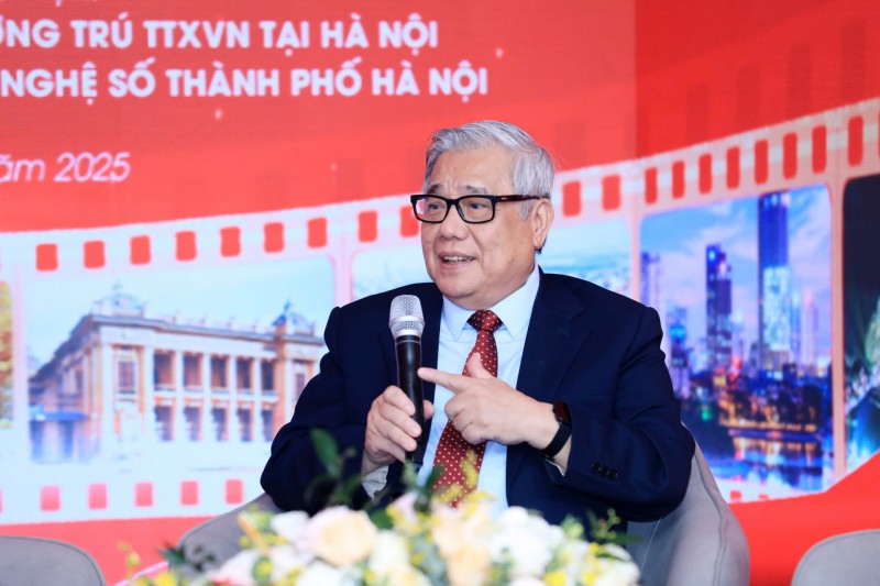 GS.TS khoa học Vũ Minh Giang, Phó Chủ tịch Hội Khoa học Lịch sử Việt Nam phát biểu (Ảnh: T.L