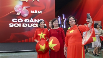 anh 80 nam hanh trinh doc lap tu do hanh phuc qua lang kinh trien lam