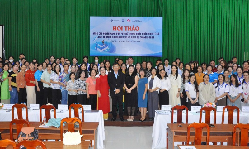 Nâng cao quyền năng phụ nữ trong kỷ nguyên số và kinh tế xanh