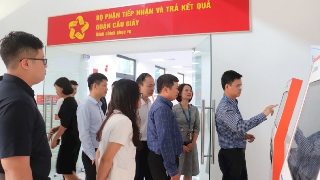 Hà Nội chấn chỉnh tình trạng lạm dụng yêu cầu nộp bản sao có chứng thực